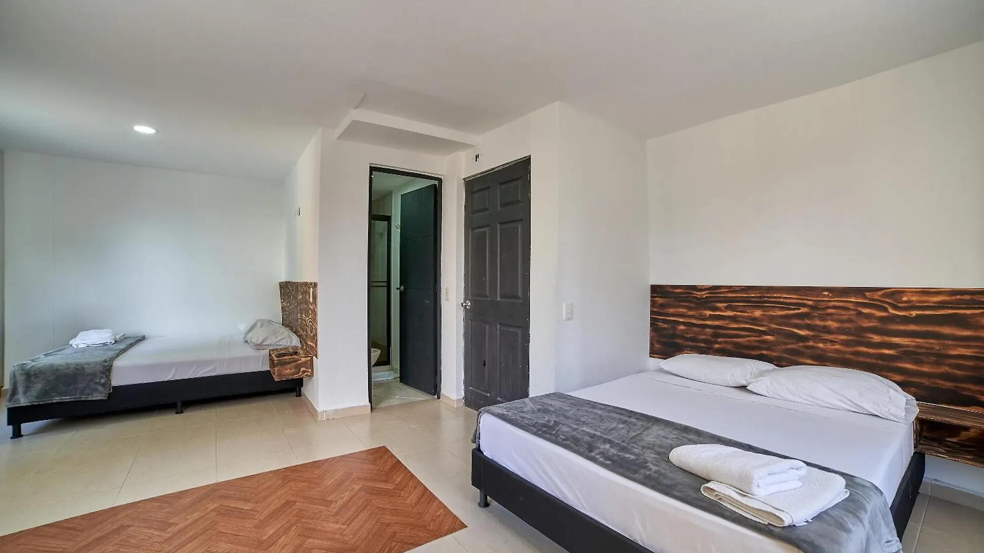 **  Hotel Express Medellin Farum 콜롬비아