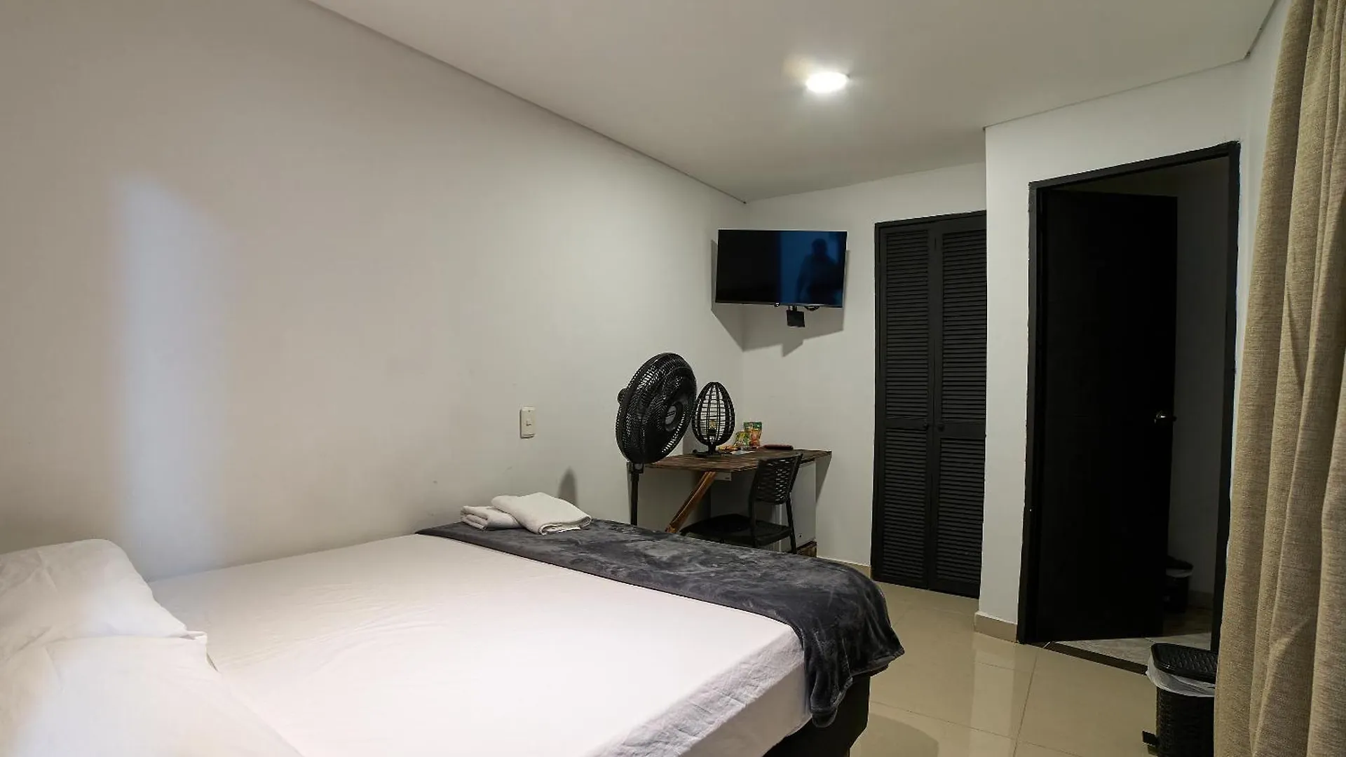 Hotel Express Medellin Farum 2*,