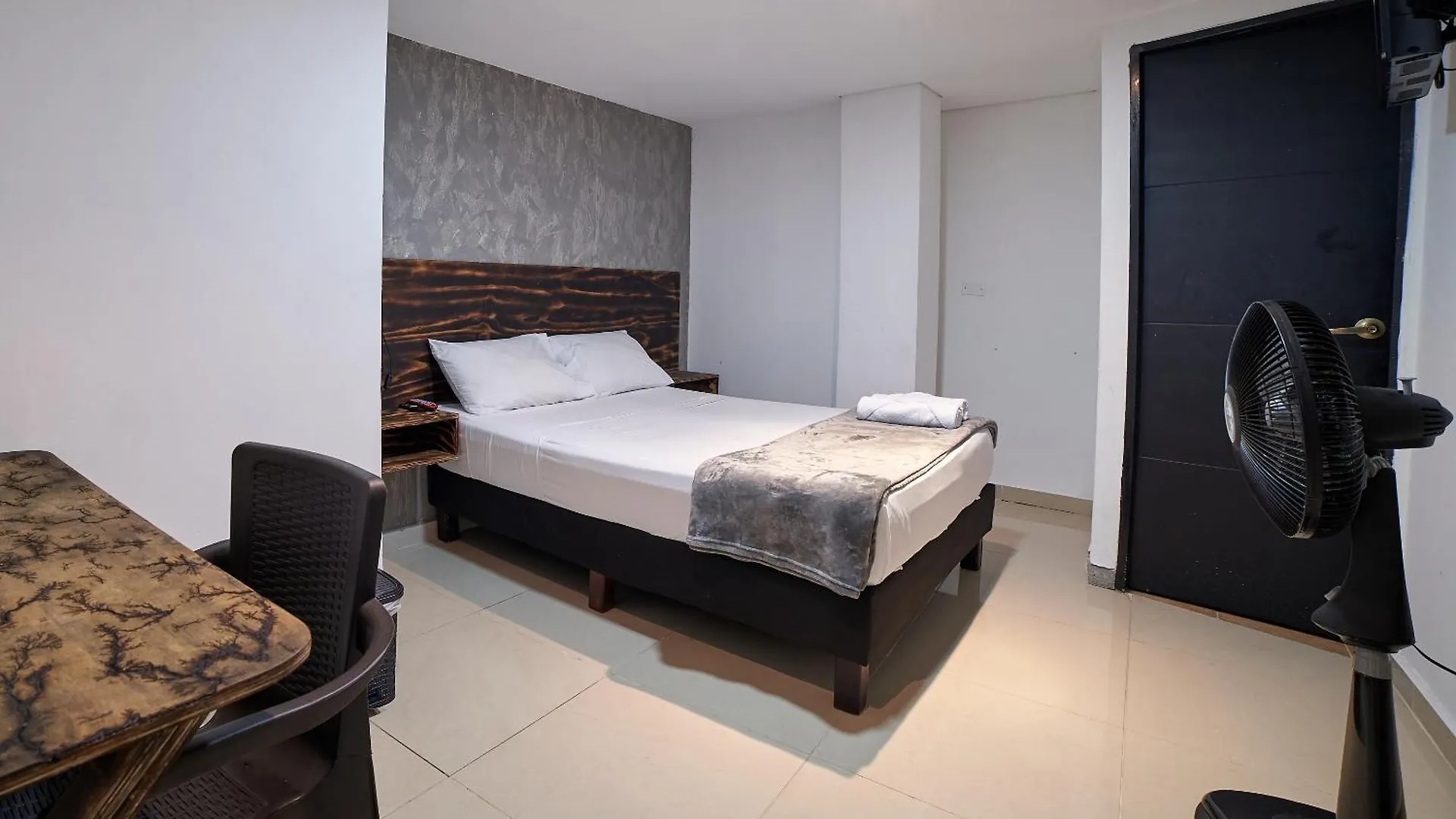 Hotel Express Medellin Farum